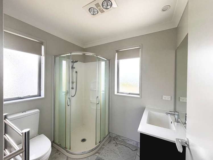 9 Kahawairahi Drive Beachlands_11