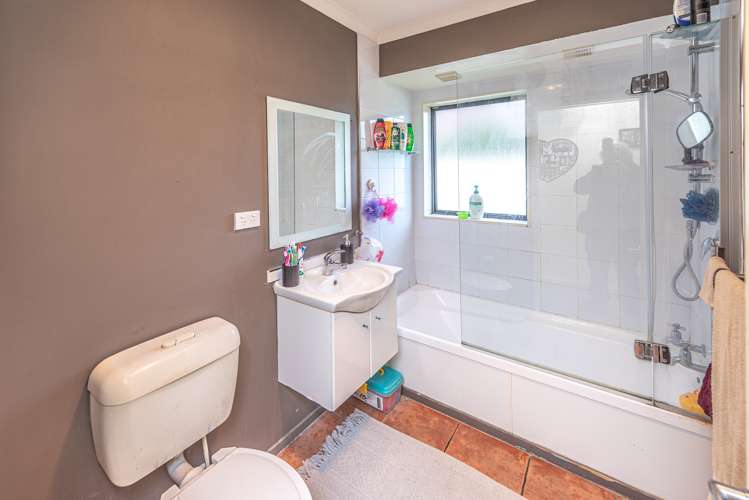 76 Peakes Road Springvale_18