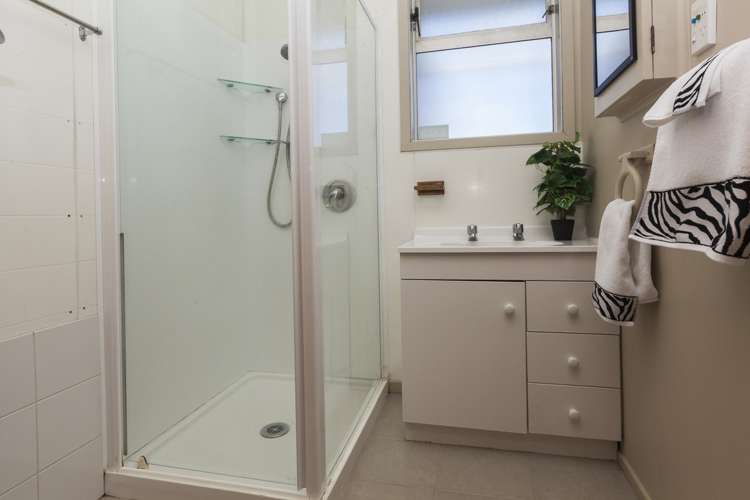 41 Denise Crescent Hornby_9