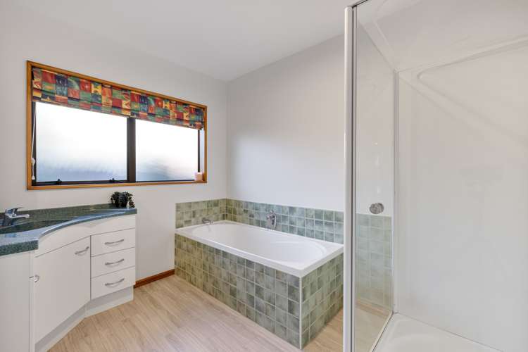 8 Brockhall Lane Avonhead_7