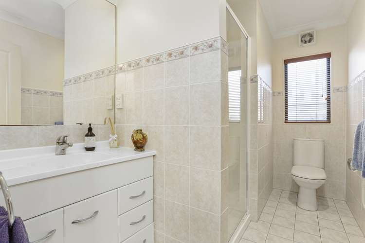 8 Waimanu Bay Drive Te Atatu Peninsula_4