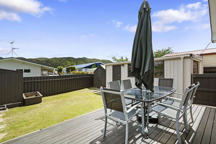 35 Berkeley Road Wainuiomata_15