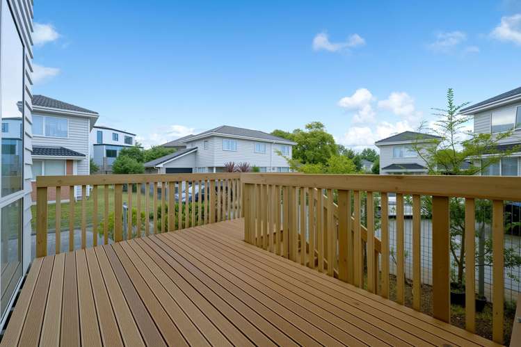 11 Manatu Lane Kelston_13