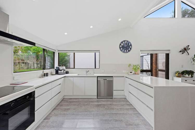 2/149 Colwill Road Massey_1