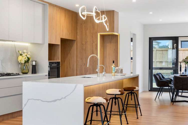 12 Mill Hill Close Flat Bush_12