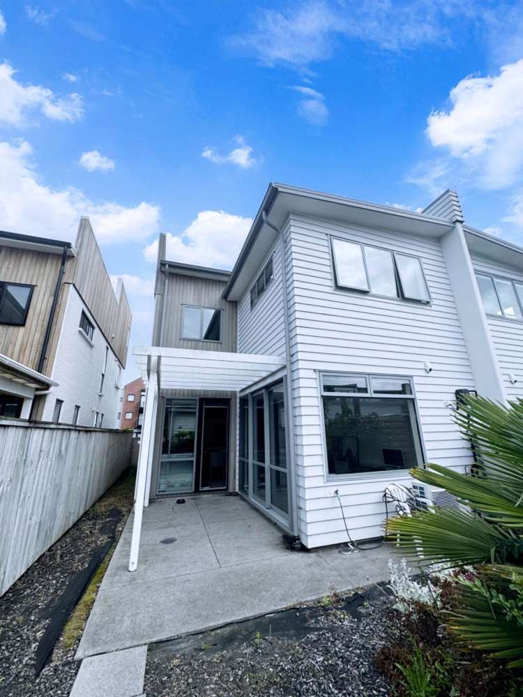 98 Hobsonville Point Road Hobsonville_8