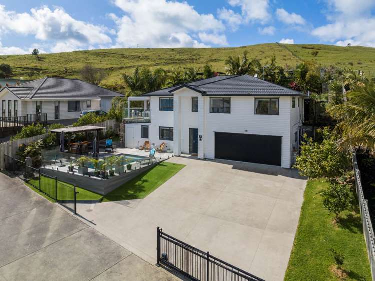 54 Carlton Crescent Maraetai_29