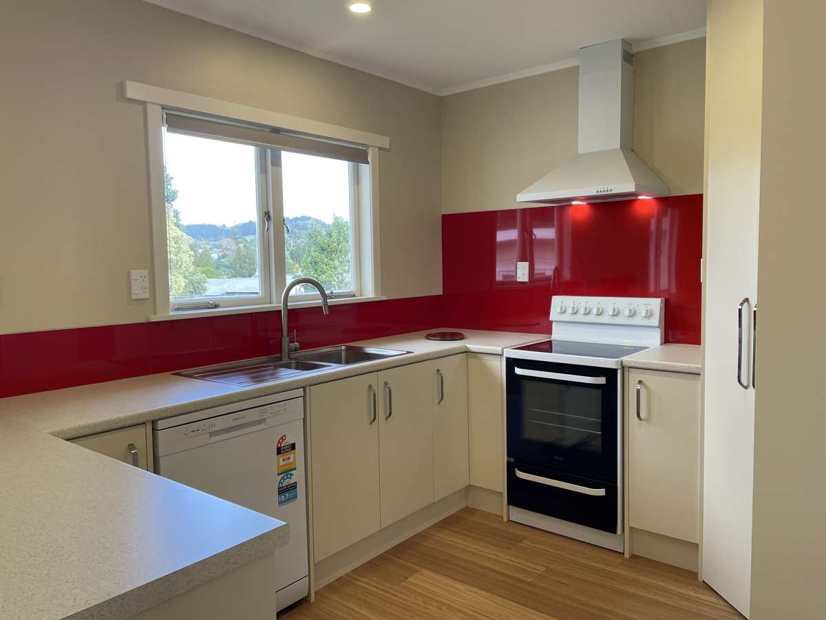 Beautiful Family Home Offering Space & Convenience 4