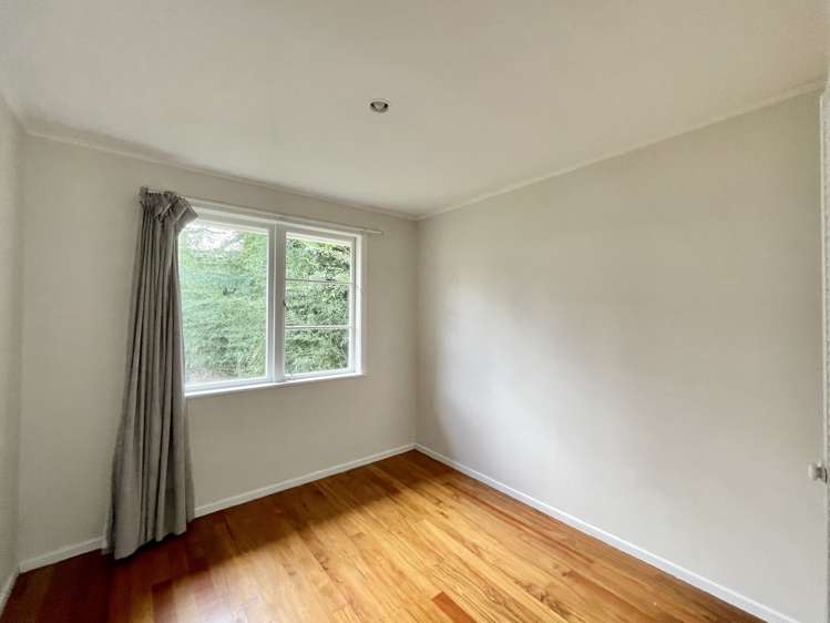 4 Edgewater Drive Pakuranga_6