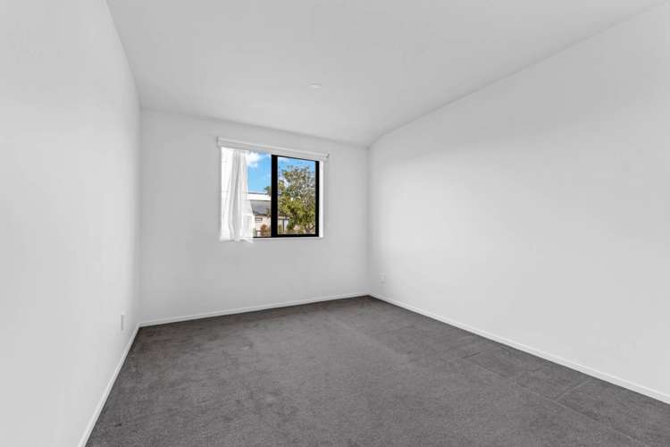 17b Tributary Parade Karaka_11