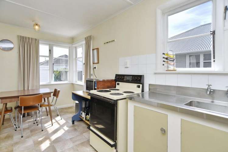 17 Robin Street Burwood_6