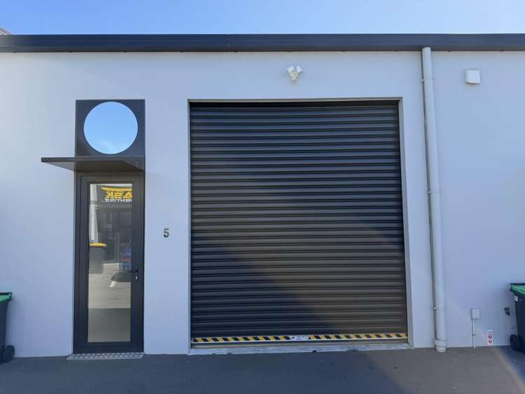 Unit 5, 69  Garlands Road Woolston_2