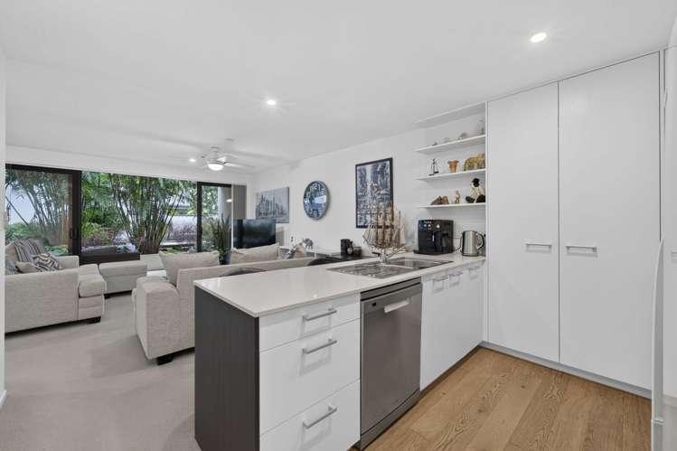 49/8 Thompson Park Road Mount Wellington_7