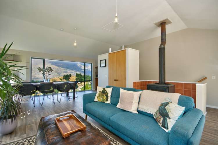10a Caples Place Fernhill/Sunshine Bay_8