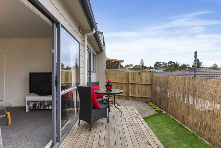 29d West Coast Road Glen Eden_10