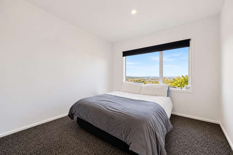 2/9 Sunset Road Totara Vale_7