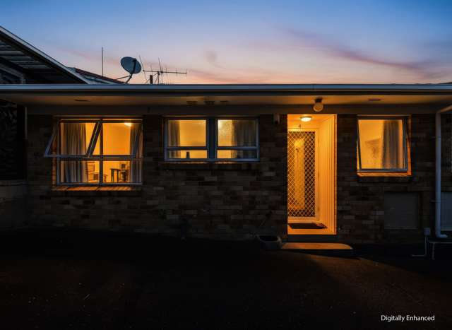 Auction this Sunday!! 23rd August