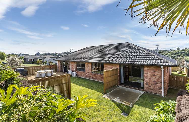 30 Dusky Crescent Aotea_18