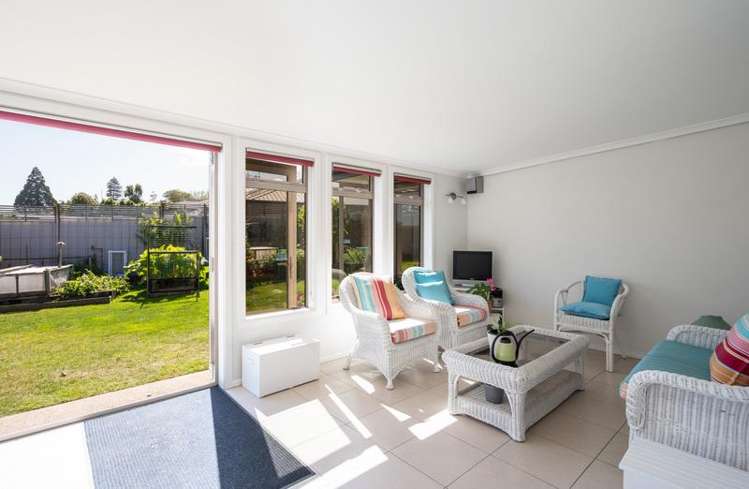 6 Hampshire Place Stoke_6