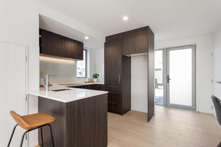 7/141 St Albans Street_4