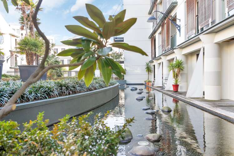 2n/22 Pakenham Street Auckland Central_15