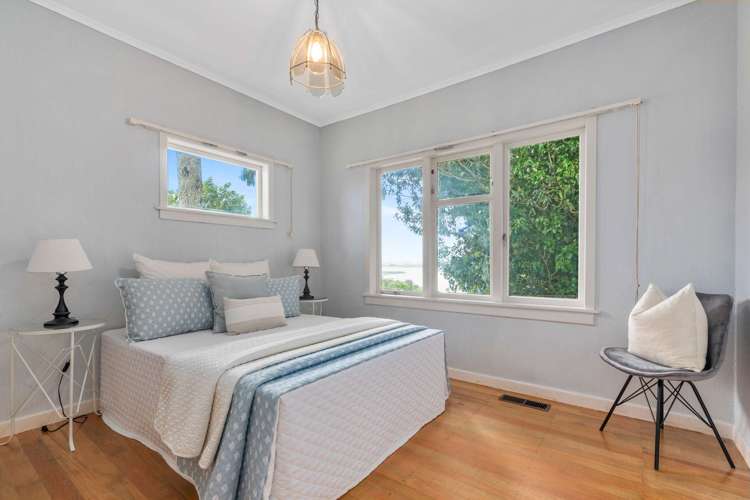 368 Hillsborough Road Hillsborough_12