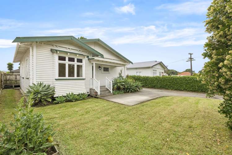 81 Hastie Ave Mangere Bridge_16