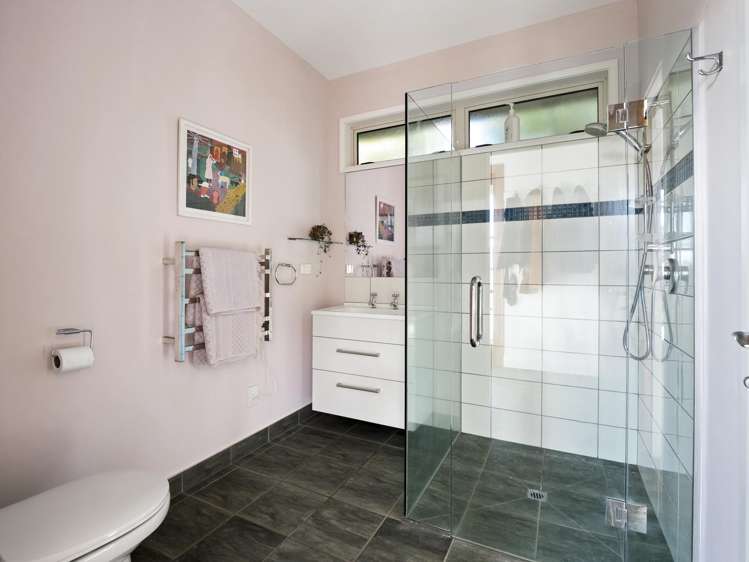 74 Saint Leonards Drive Saint Leonards_18