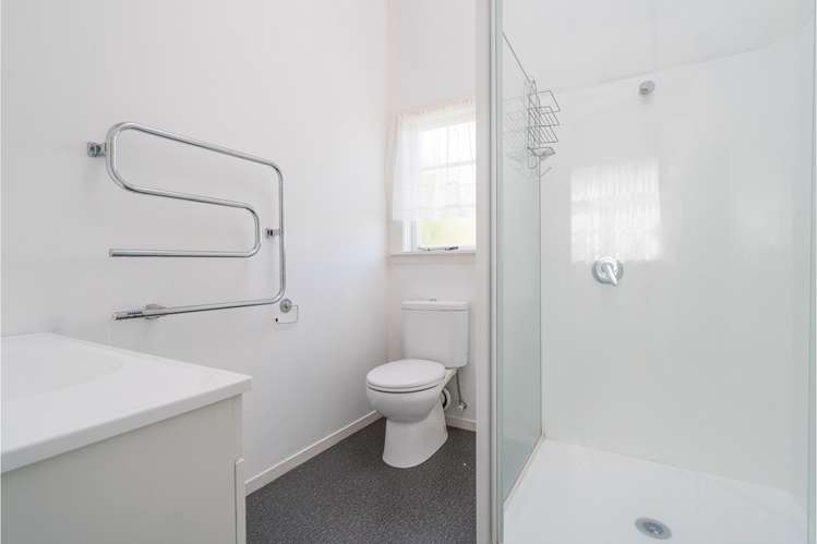 4 Raukawa Place Lake Taupo (East)_12