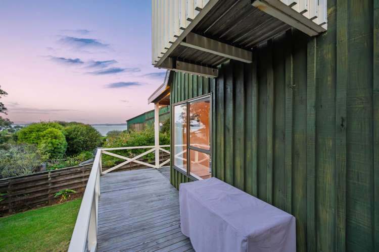 21 Mariners Grove Algies Bay_25