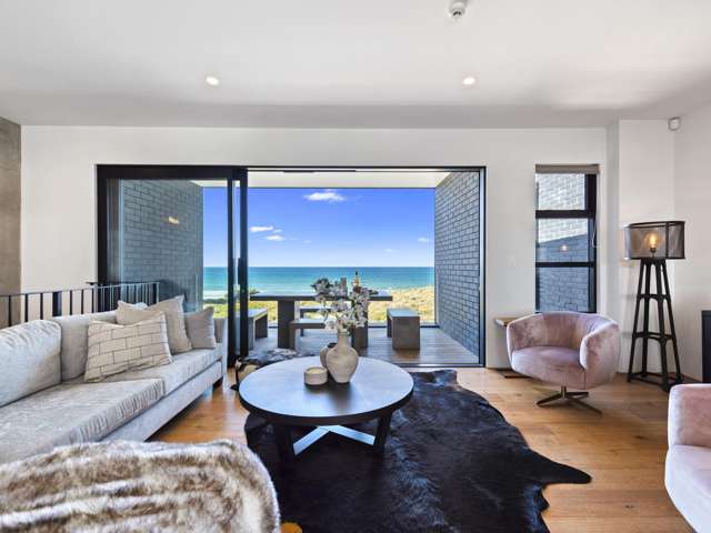 211 Marine Parade Mt Maunganui_1