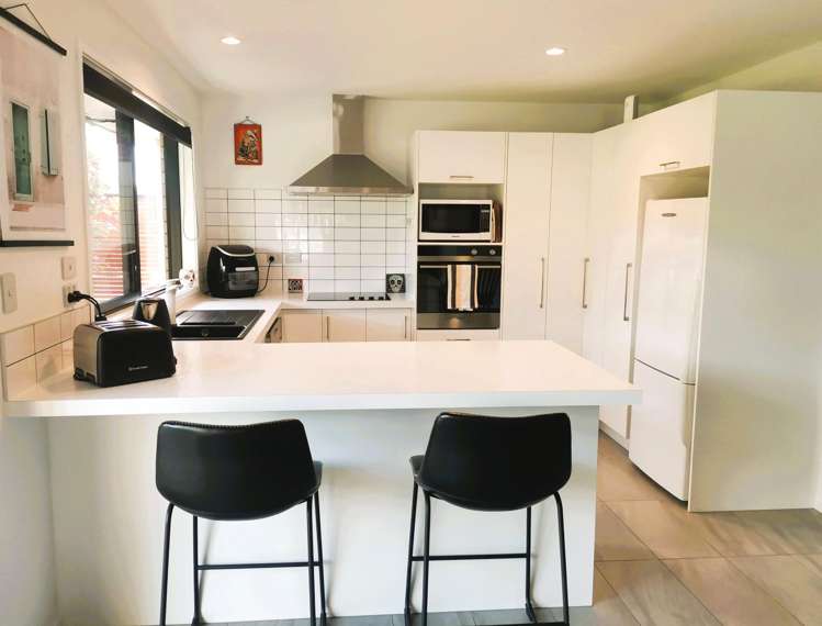 16 Roto View One Tree Point_5