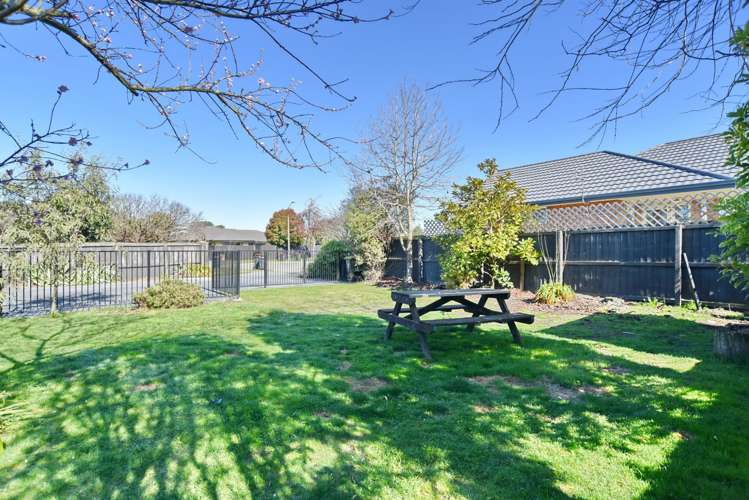 29 Glastonbury Drive Burwood_29