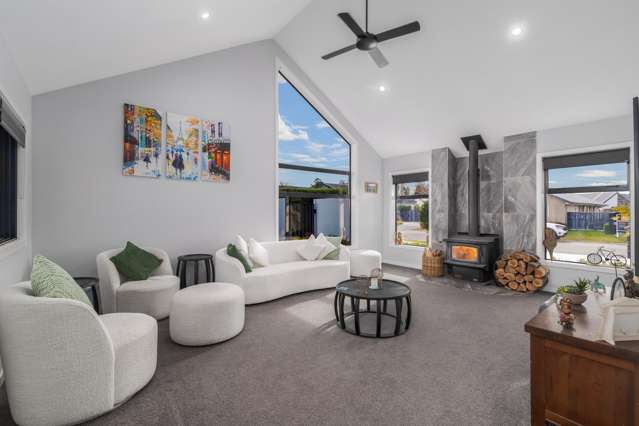 27 Carnaveron Drive Lincoln_4
