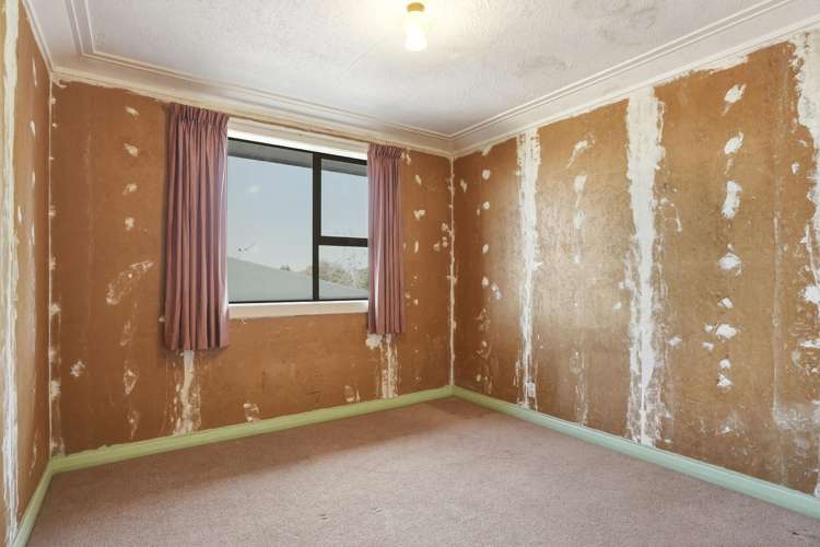 5 Stephen Street Halfway Bush_11