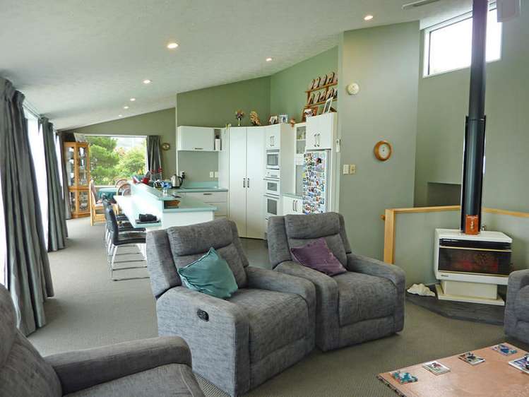 1359 Taieri Mouth Road Taieri Mouth_9