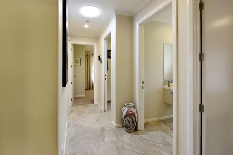 71 Sunningdale Drive Stoke_21