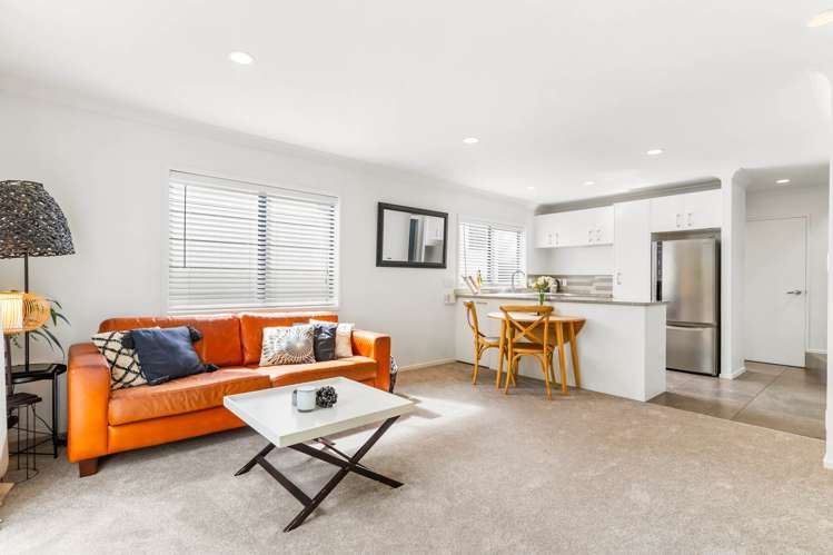 2B/15 Harrison Road Mt Wellington_3