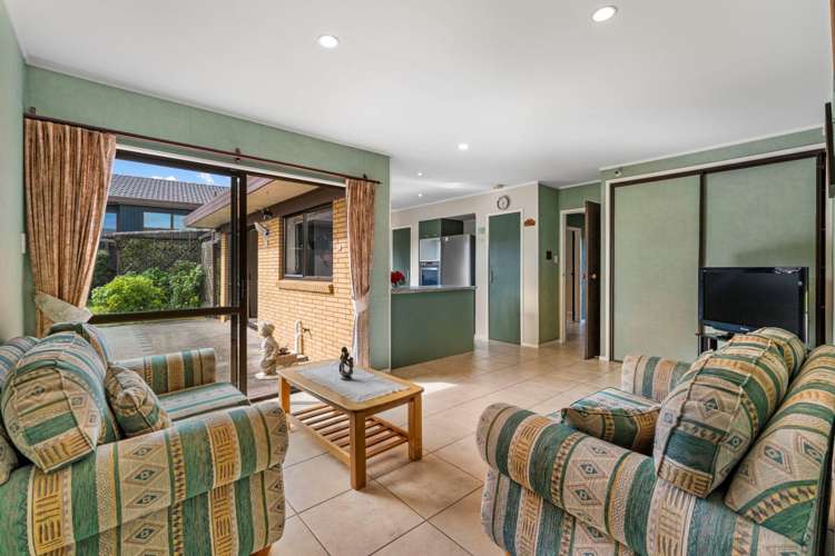 17 Parramatta Place Botany Downs_8