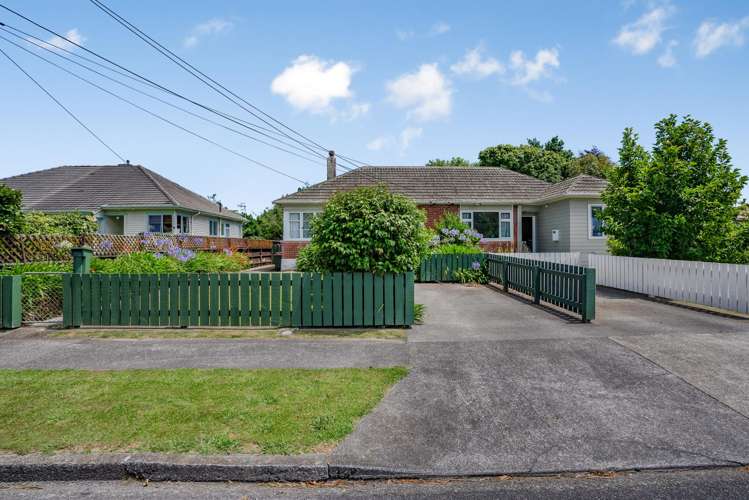 49 Pilcher Crescent Naenae_18