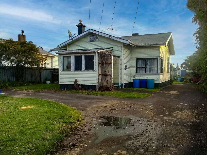 South Auckland house sale