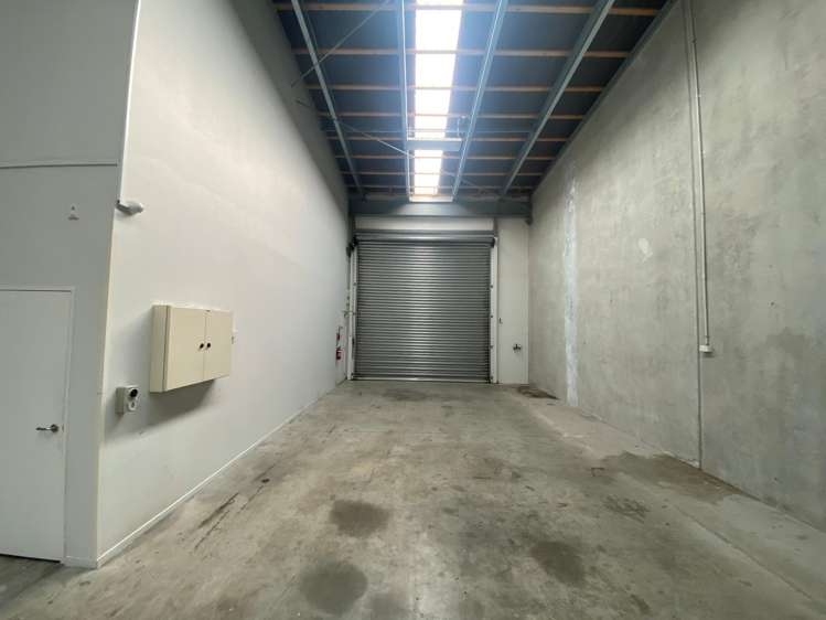 8/19 William Lewis Drive Sockburn_13