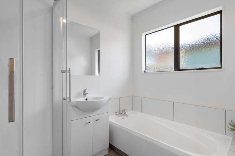 3/3 Tainui Street Stoke_9