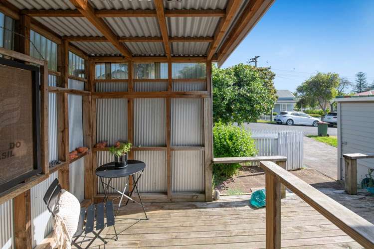 6 Karaka Street Helensville_19