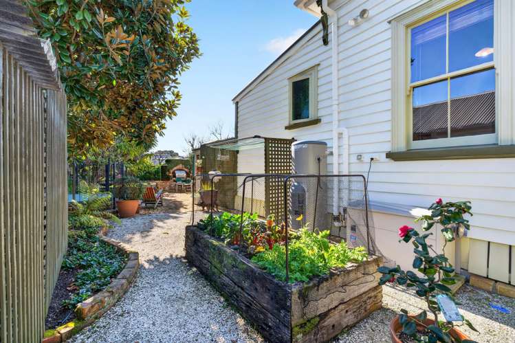 5 Matai Road Devonport_26