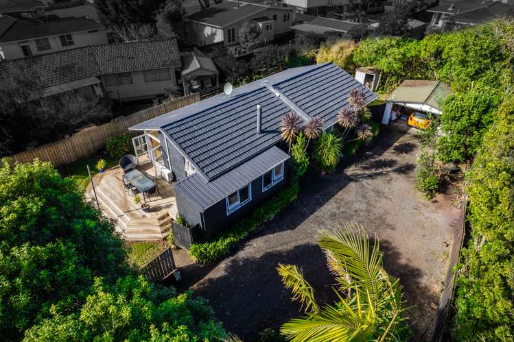 37 Wallace Road Mangere Bridge_12