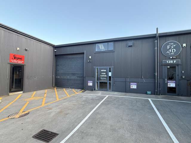 Fully Renovated Warehouse In Miramar