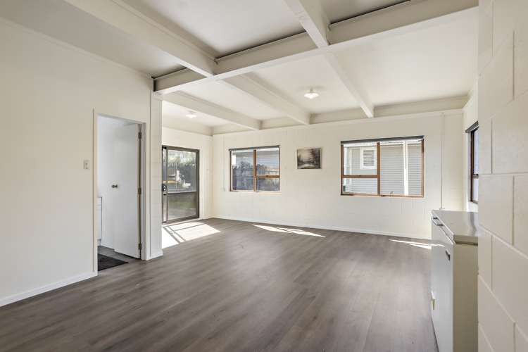 12 Koru Street Mangere Bridge_15