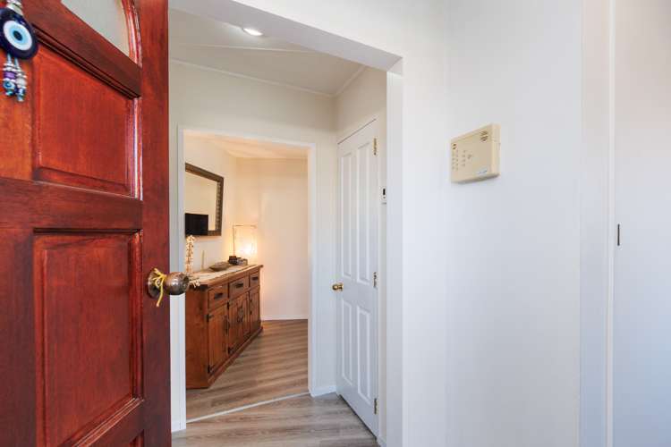 28 Cascade Crescent Westbrook_7