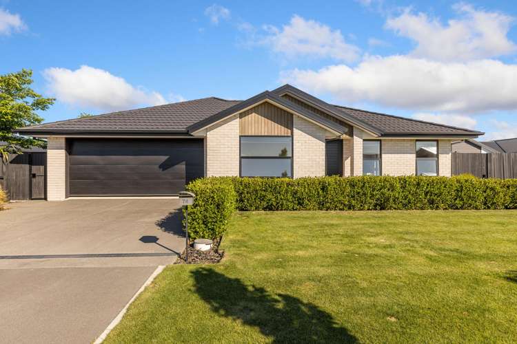 74 Thornborough Drive_0